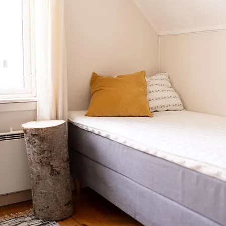 Проживание в семье Vertical - Bispen